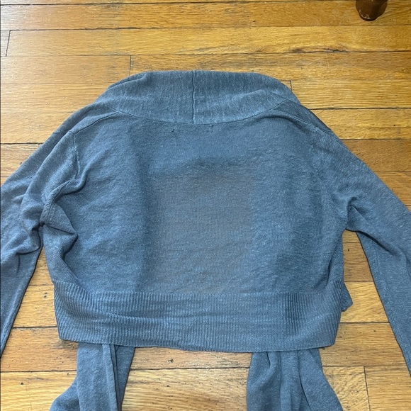 Nicholas K The Shelton Linen Blend Crop Cardigan in Slate, size XS - Picture 12 of 14